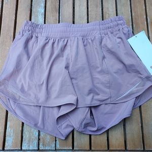NWT Lululemon hotty hot shorts size 8 tall copper coil dusty pink color rare